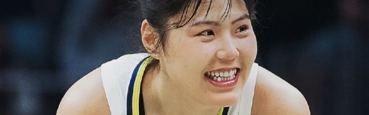 黑白体育app下载-WNBA：李月汝仅4分钟3+1 飞翼险胜狂热揭幕战均破百历史首次